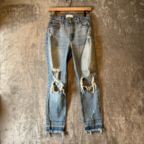 Abercrombie & Fitch High Rise Mom Jeans Size 26 Regular Distressed - Picture 1 of 8